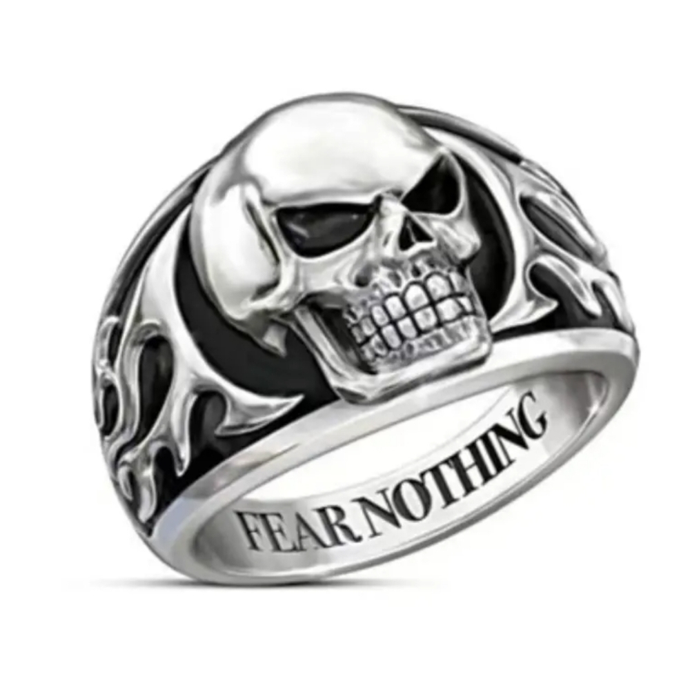 Skull Ring “Fear Nothing” Engraved Silver Tone Biker Ring Gothic Statement T1B1B